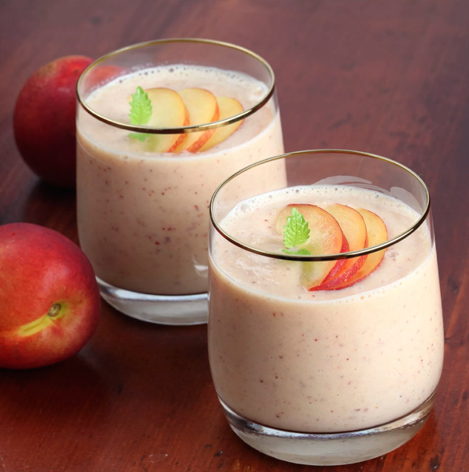 Рецепт: Шейк с нектаринами, яблочным соком и с Нутрикомп Дринк Плюс персик-абрикос